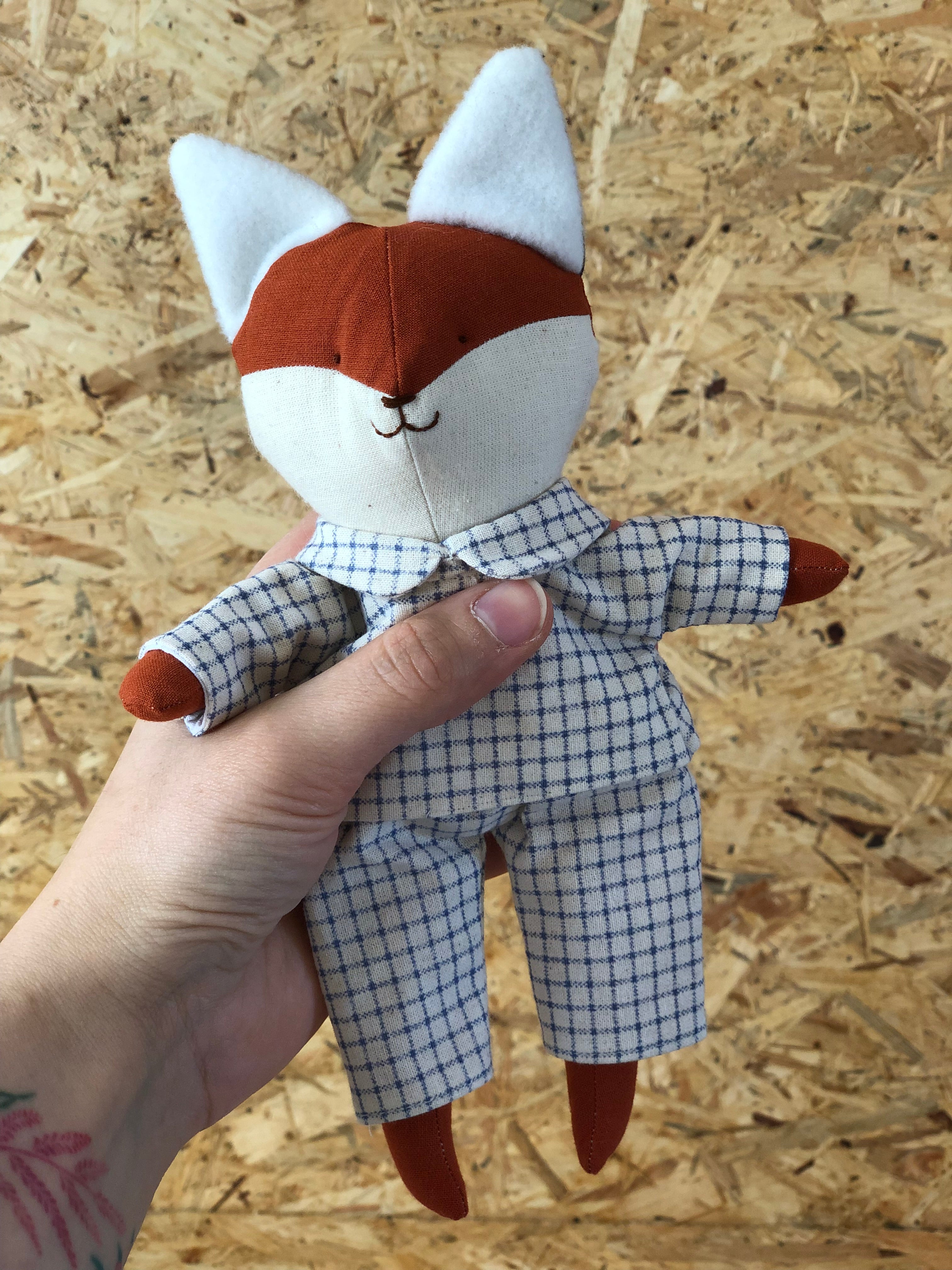 CUCCIOLO DI VOLPE